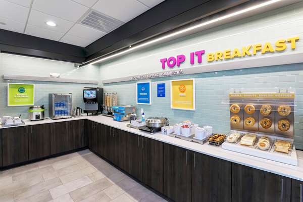 Amenities - Tru by Hilton Downtown Market Center Dallas - I-35, Exit 430B