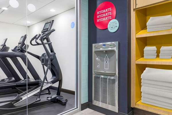 Fitness/ Exercise Room - Tru by Hilton Downtown Market Center Dallas - I-35, Exit 430B