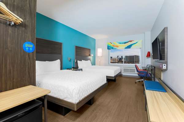  - Tru by Hilton Downtown Market Center Dallas - I-35, Exit 430B