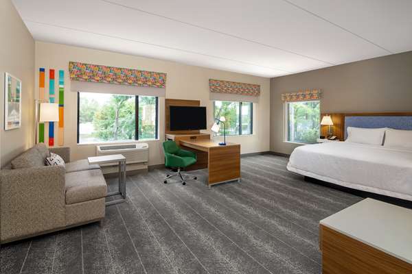  - Hampton Inn & Suites Midtown Raleigh - I-440, Exit 10