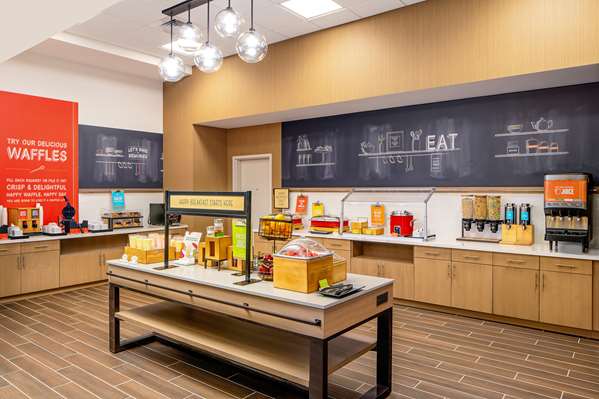 Amenities - Hampton Inn & Suites Midtown Raleigh - I-440, Exit 10