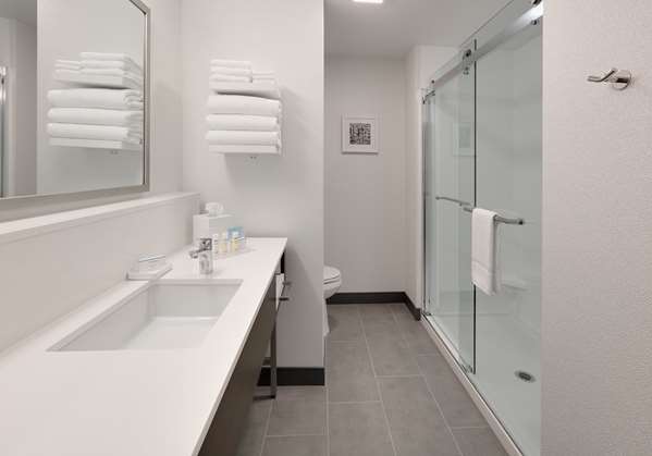  - Hampton Inn Irvine Spectrum Center Lake Forest - I-5, Exit 92