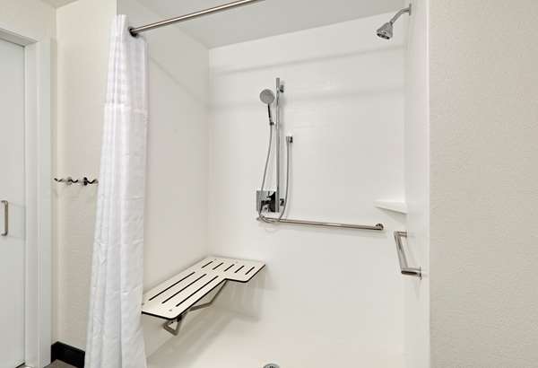  - Hampton Inn Irvine Spectrum Center Lake Forest - I-5, Exit 92