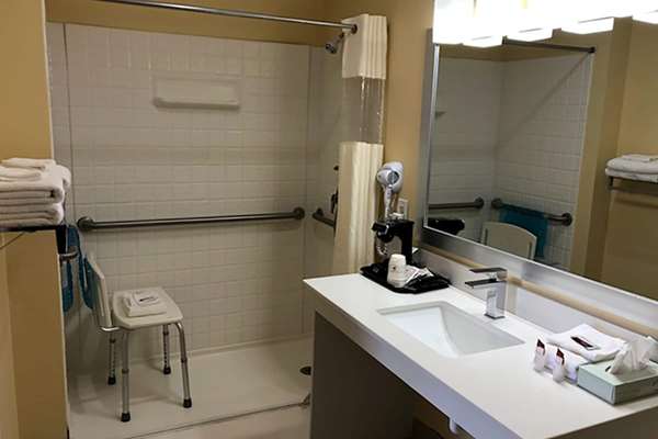  - Days Inn Cape Carteret