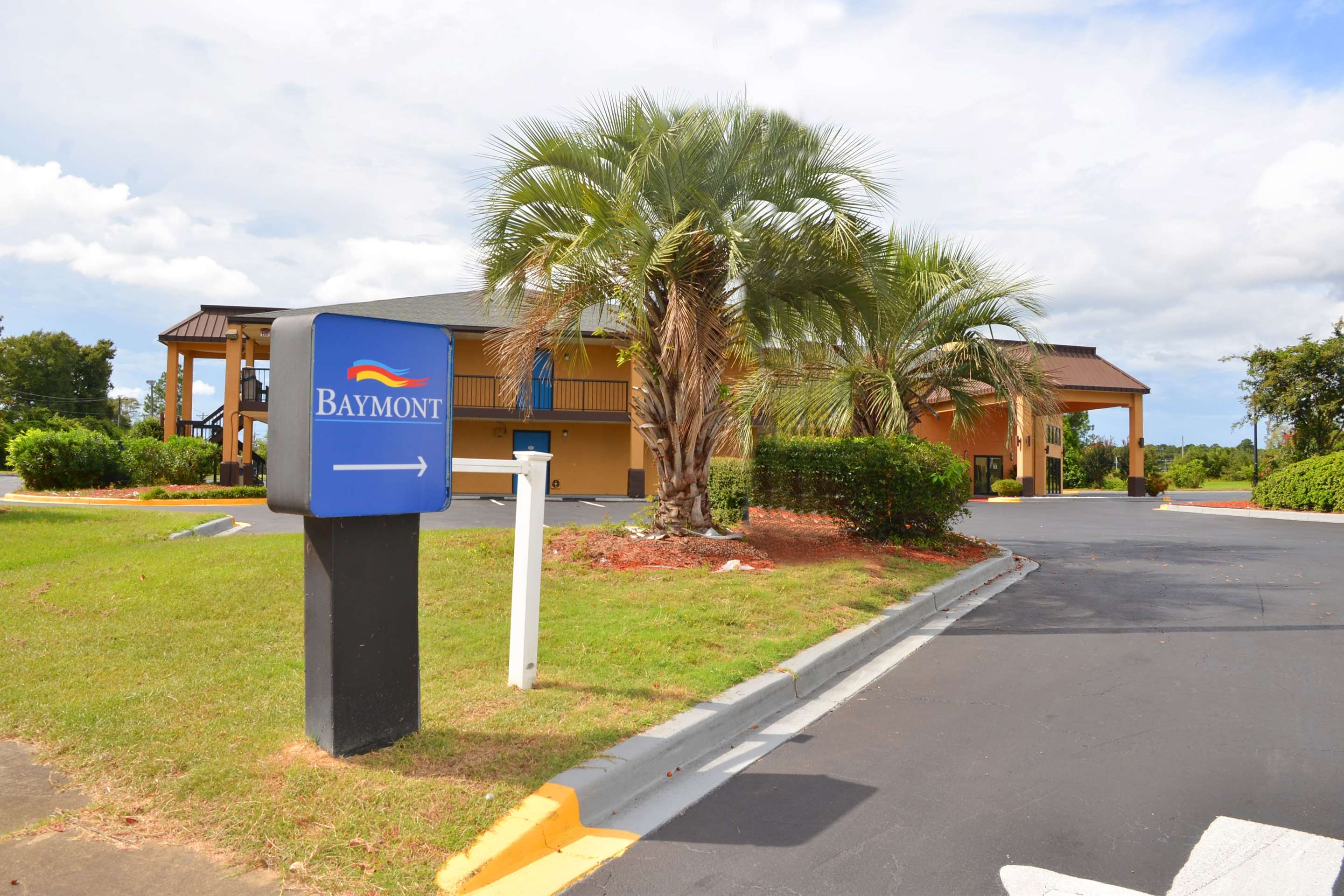 Exterior | Baymont by Wyndham Santee