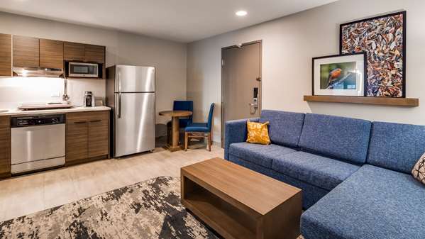 Suite - Best Western Plus Bourbonnais Hotel & Suites - I-57, Exit 315
