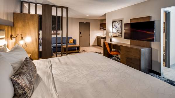 Suite - Best Western Plus Bourbonnais Hotel & Suites - I-57, Exit 315