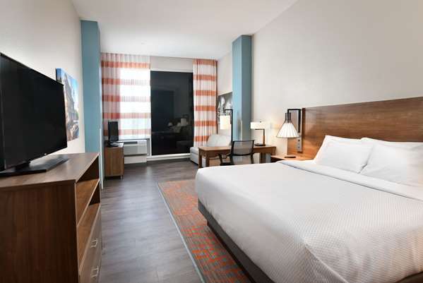  - La Quinta Inn & Suites Lake Delton