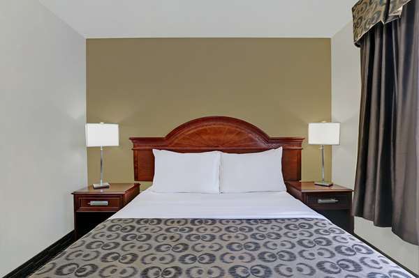 Suite - SureStay Plus Hotel by Best Western Drumheller