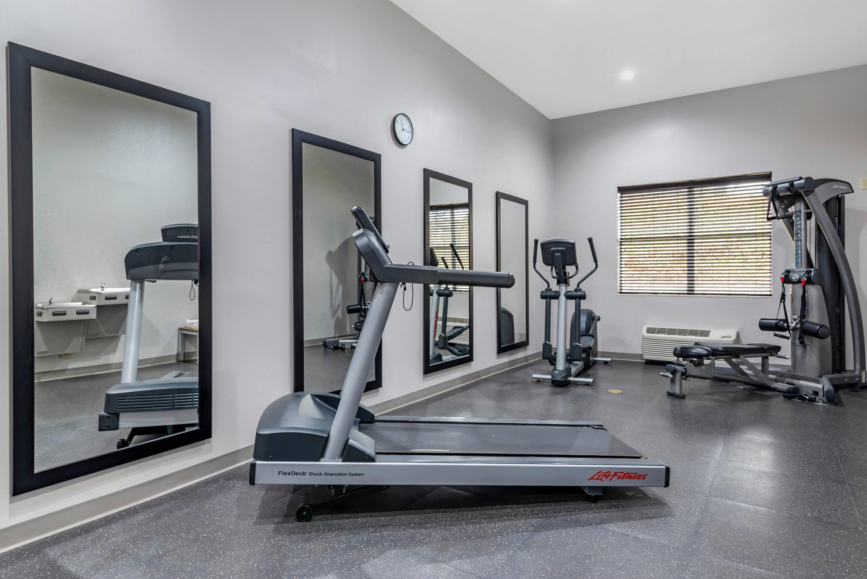 Exercise room with cardio equipment | Comfort Inn & Suites Cartersville - Emerson Lake Point