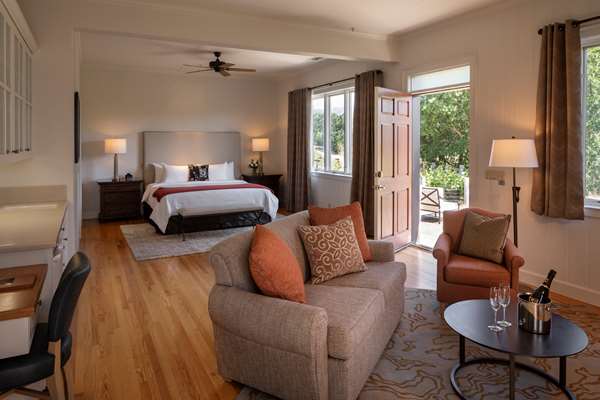 Suite - Wine Country Inn St Helena