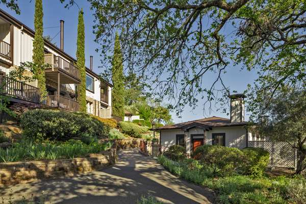 Exterior view - Wine Country Inn St Helena