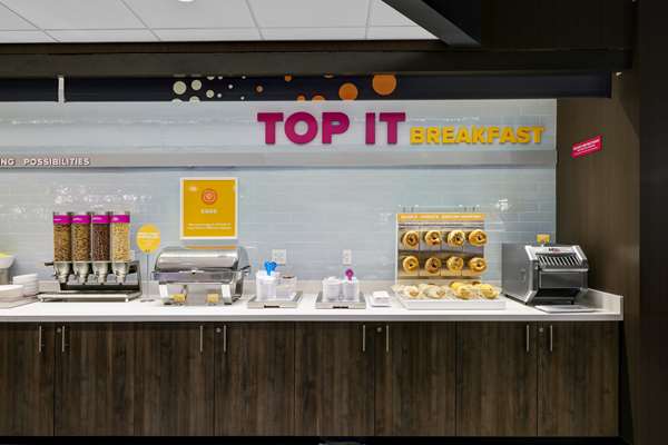 Amenities - Tru by Hilton Lathrop - I-5, Exit 462