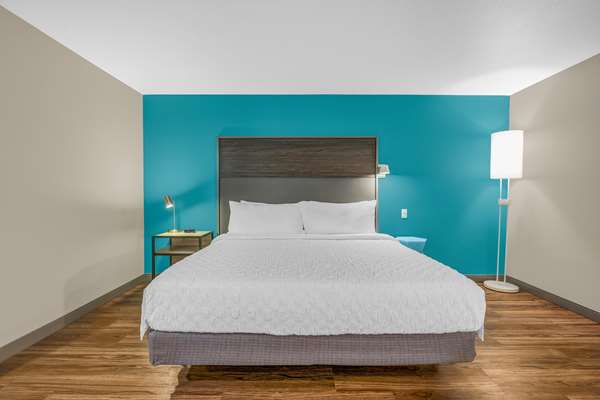  - Tru by Hilton Lathrop - I-5, Exit 462