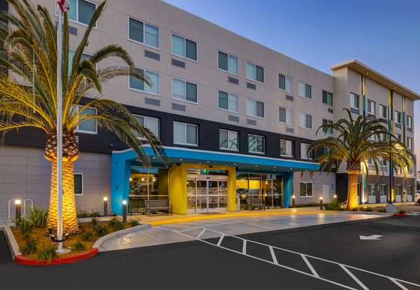 Exterior view - Tru by Hilton Lathrop - I-5, Exit 462