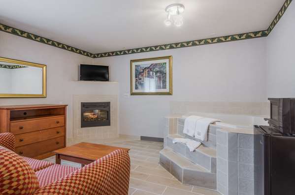 Suite - Red Lion Inn Port Orchard