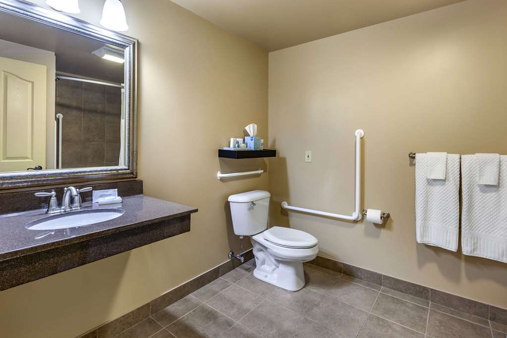 THE PARLOUR INN AN ASCEND COLLECTIO-guestroom-Guest Room,Bathroom,On-Site.jpg