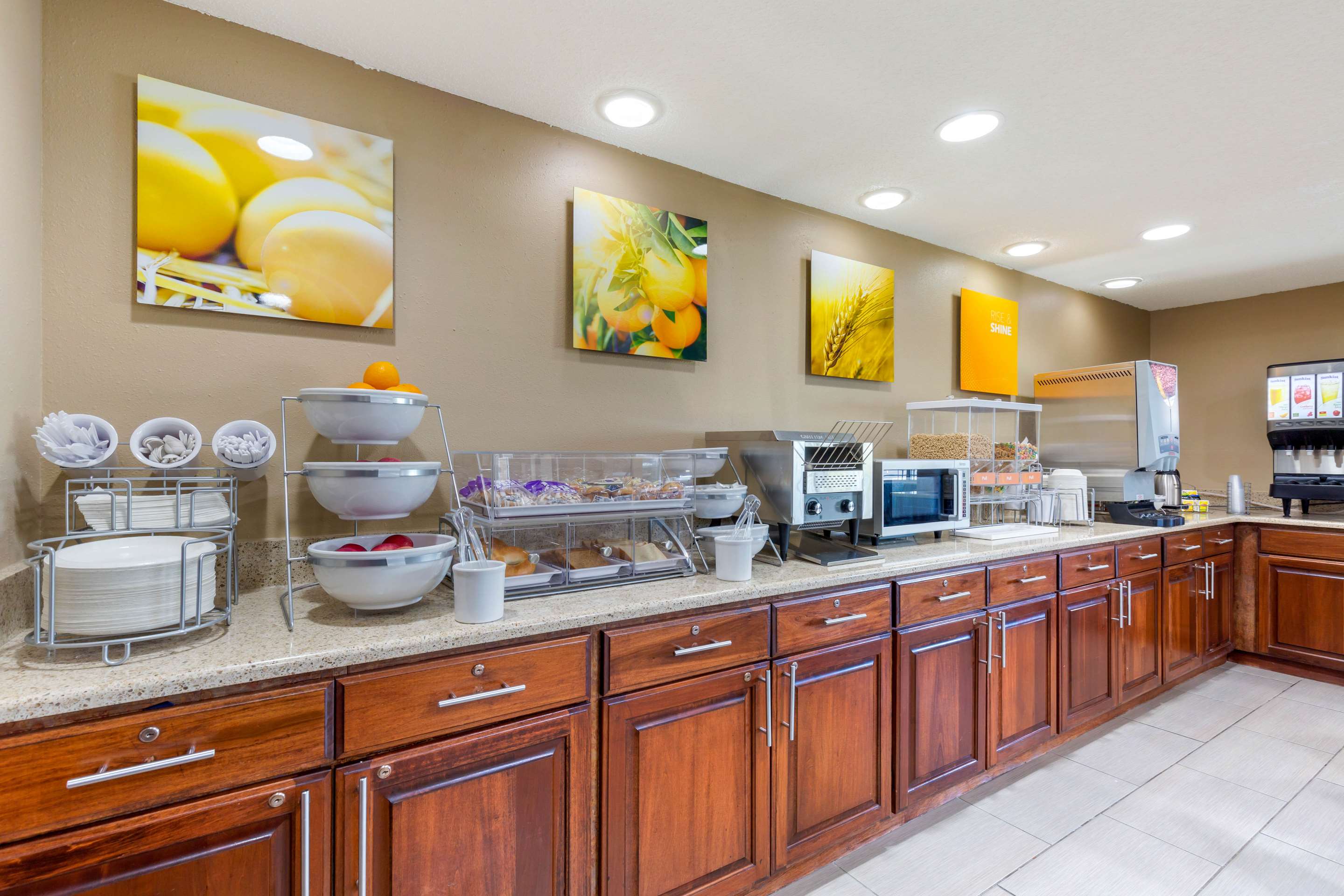 Breakfast counter