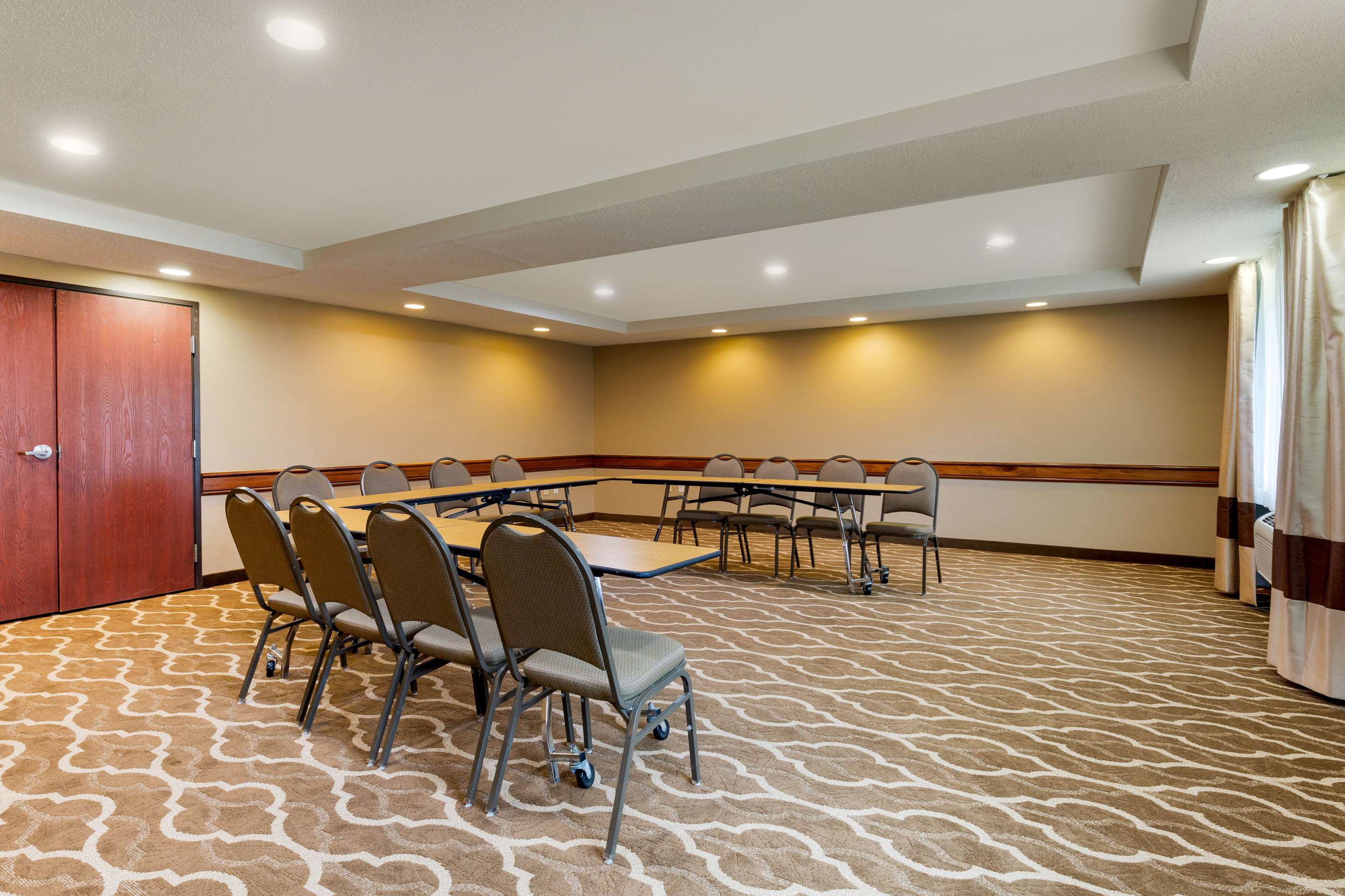 Large space perfect for corporate functions or training