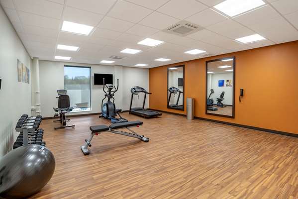 Fitness/ Exercise Room - Comfort Inn & Suites Winchester - I-81, Exit 310