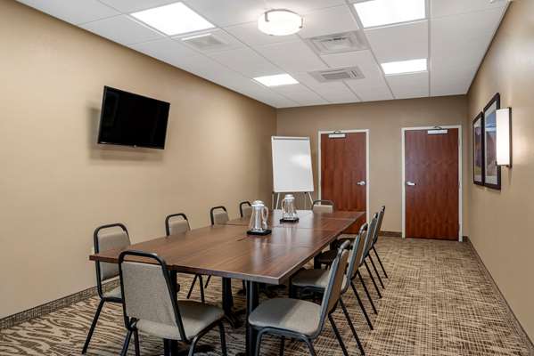  - Comfort Inn & Suites Winchester - I-81, Exit 310