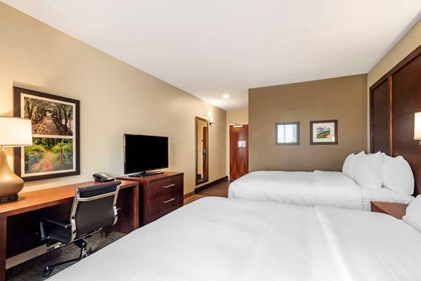  - Comfort Inn & Suites Winchester - I-81, Exit 310