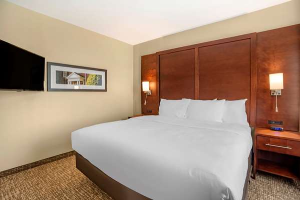 Suite - Comfort Inn & Suites Winchester - I-81, Exit 310