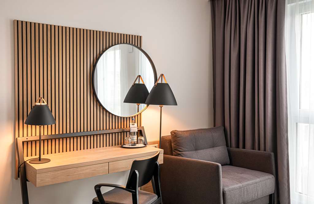 ELAYA HOTEL AUGSBURG-guestroom-Guest Room,On-Site.jpg