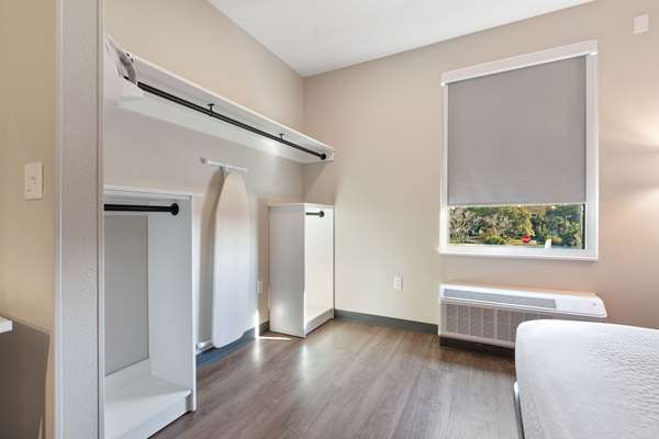  - Extended Stay America Suites Fort Lee Colonial Heights - I-95, Exit 54