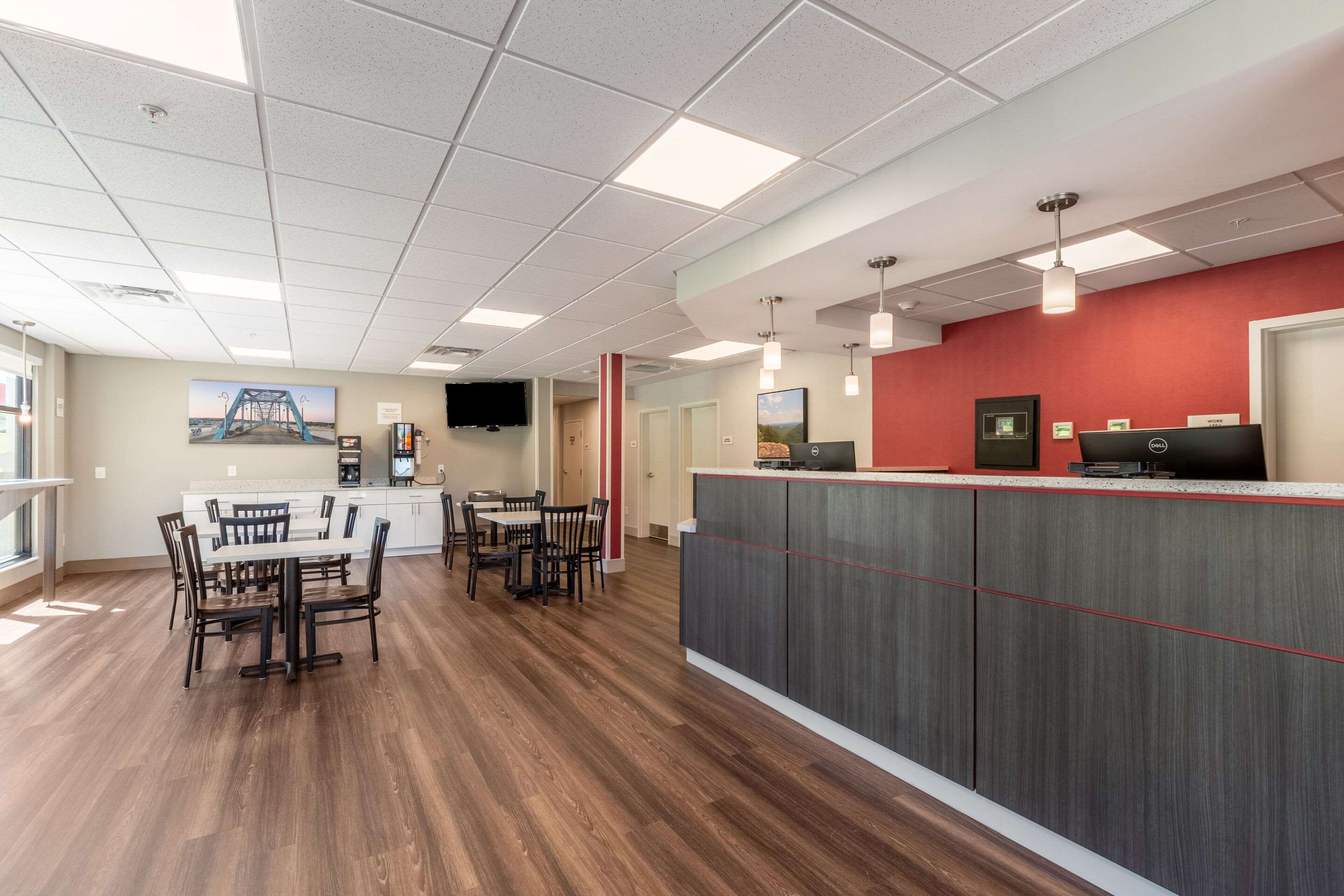 Spacious lobby | Econo Lodge