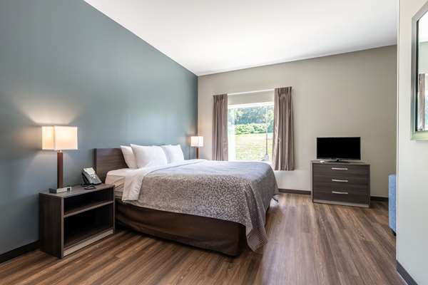 Suite - Econo Lodge Dayton