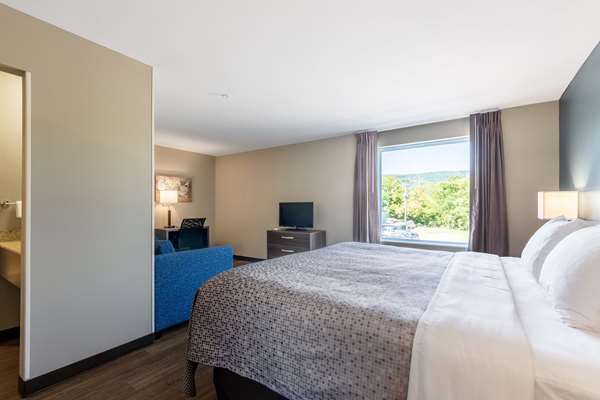 Suite - Econo Lodge Dayton