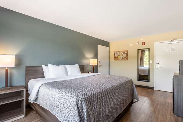  - Econo Lodge Dayton