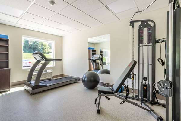 Fitness/ Exercise Room - Econo Lodge Dayton