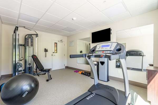 Fitness/ Exercise Room - Econo Lodge Dayton