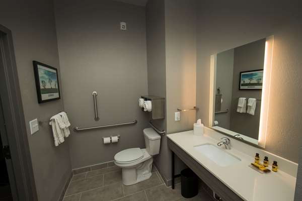  - Best Western Plus Lawrenceburg Hotel