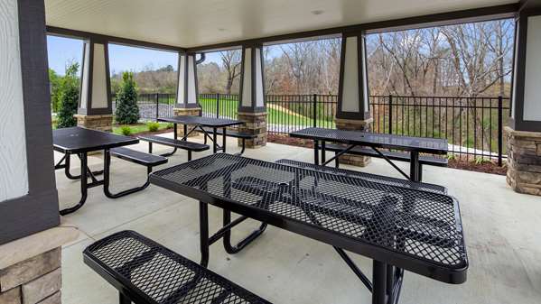  - Best Western Plus Lawrenceburg Hotel