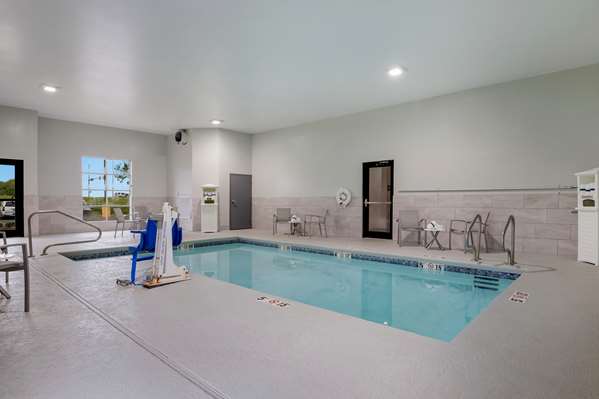 Pool - Best Western NSU Inn Tahlequah