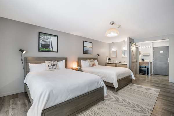  - Shore Club Wisconsin Hotel Elkhart Lake