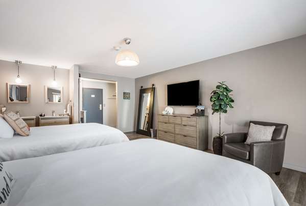  - Shore Club Wisconsin Hotel Elkhart Lake