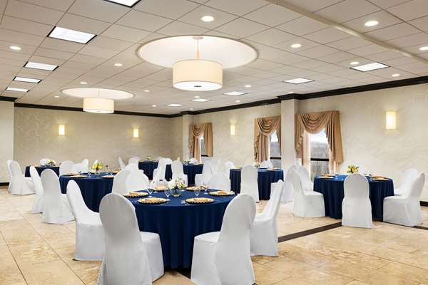  - Wyndham Garden Hotel Totowa - I-80, Exit 54 & 55