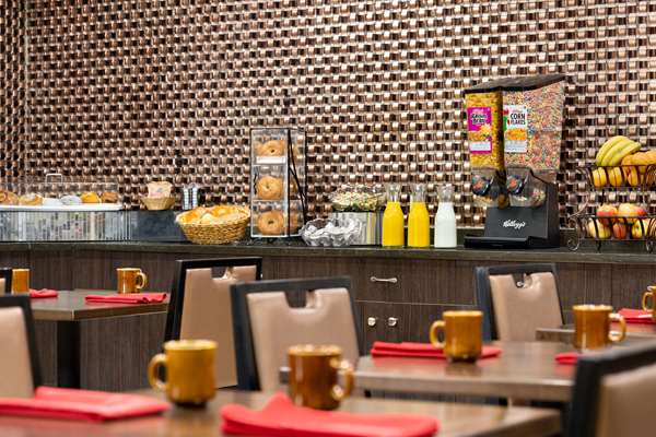  - Wyndham Garden Hotel Totowa - I-80, Exit 54 & 55