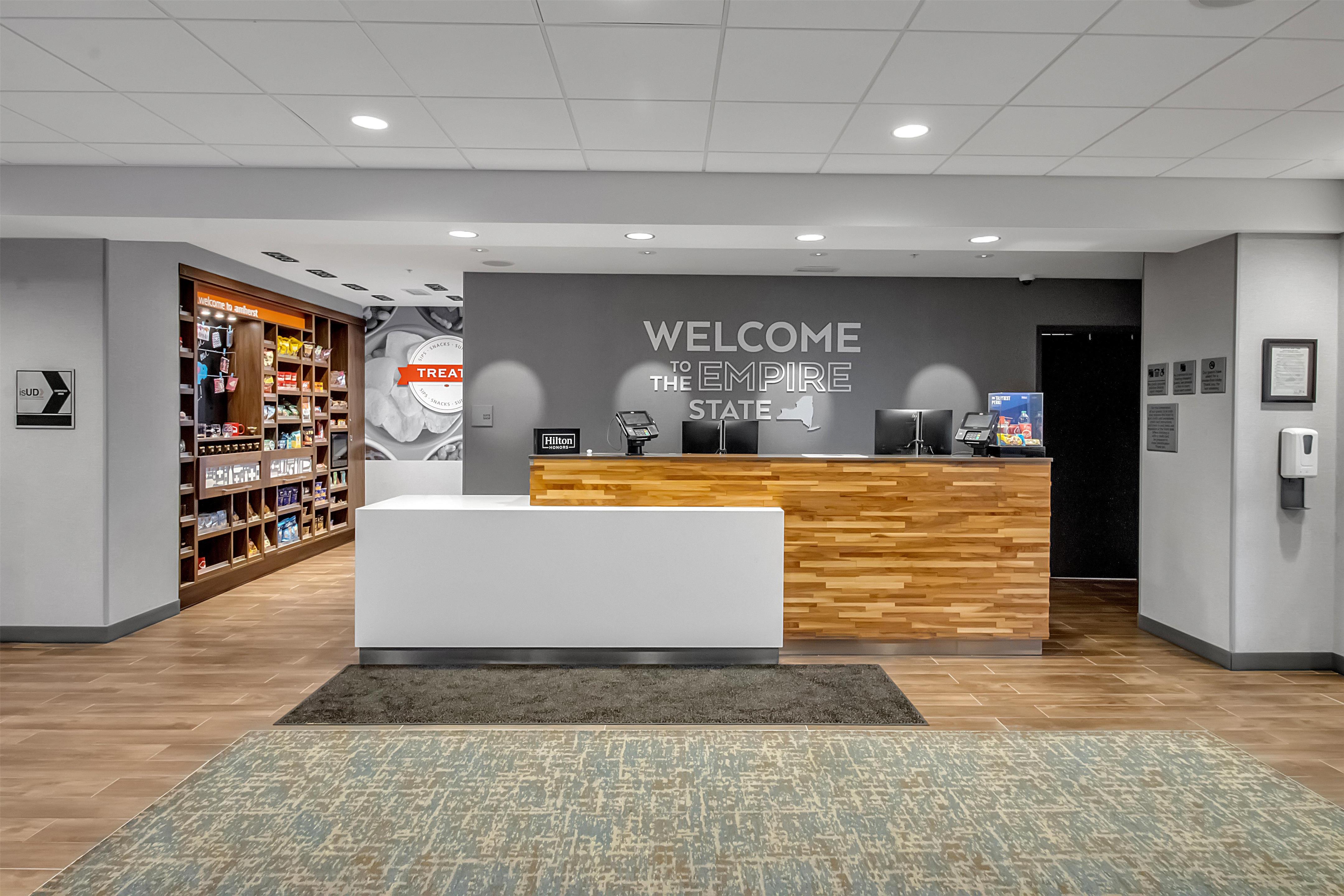 Reception | Hampton Inn Buffalo - Amherst, NY