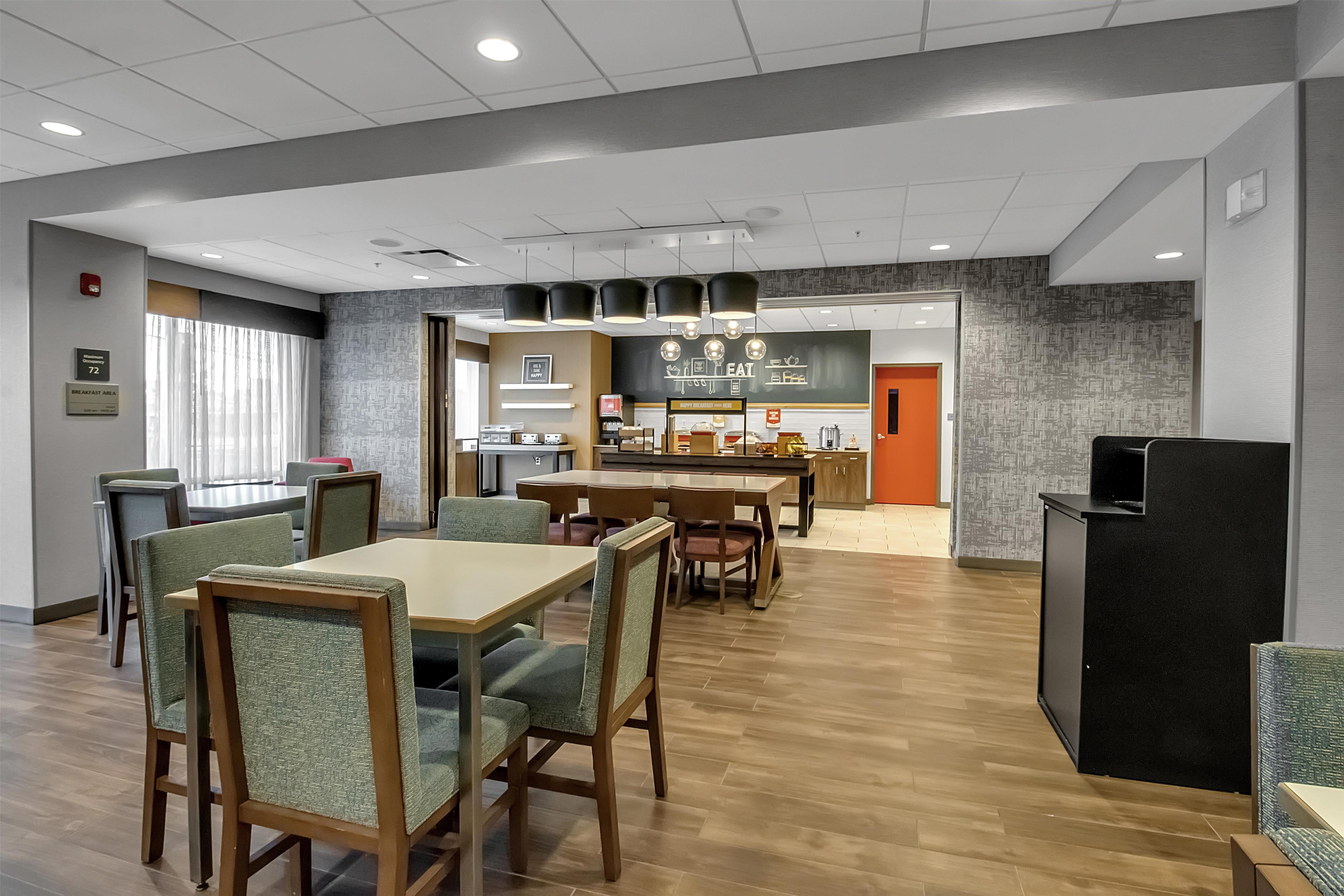 Restaurant | Hampton Inn Buffalo - Amherst, NY