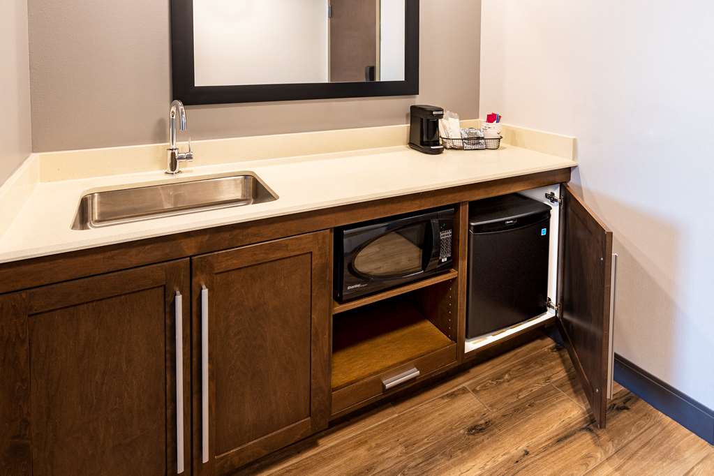 HAMPTON INN AND SUITES KELLER-guestroom-Guest Room,Guest Room Amenity,On-Site.jpg