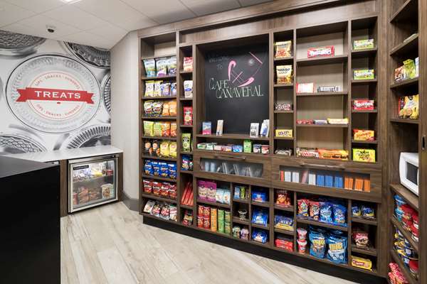 Restaurant - Hampton Inn & Suites Cape Canaveral