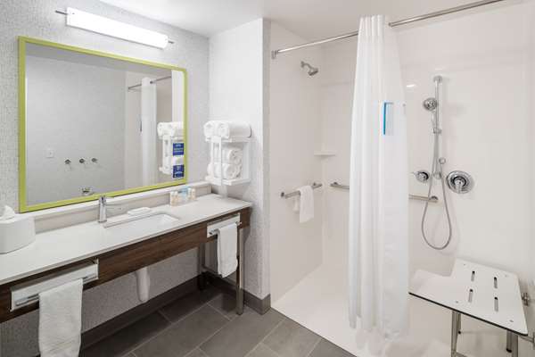  - Hampton Inn & Suites Cape Canaveral