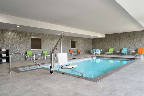 Pool - Home2 Suites by Hilton Norfolk - I-64, Exit 281