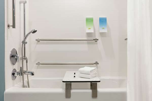  - Home2 Suites by Hilton Norfolk - I-64, Exit 281