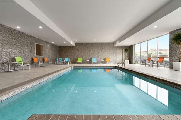 Pool - Home2 Suites by Hilton Norfolk - I-64, Exit 281